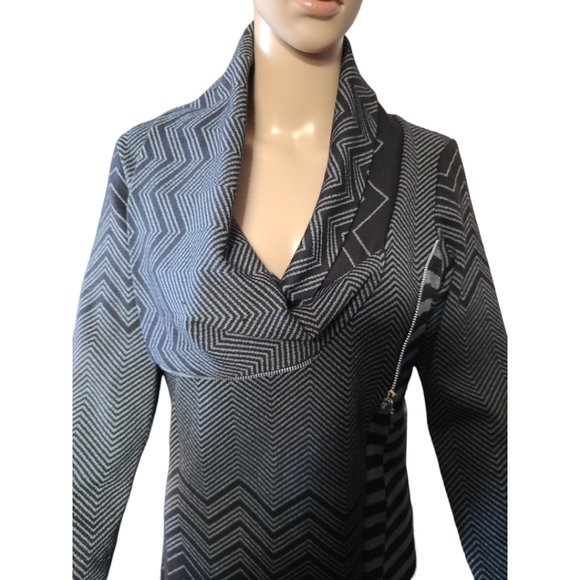 Tunic by Ruelle size Medium - Picture 5 of 7